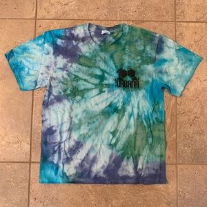NWOT La Liga Urbana Street Soccer Homemade Tie Dye Tee - No olvides tus raíces
